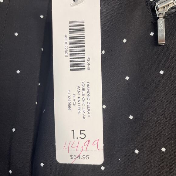 Chico’s Diamond Delight Double Chic Zip Ankle Pant Pattern Black - Size 1.5 NWT - Picture 3 of 8